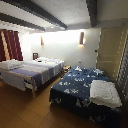 Style Grotte Appartement Istres Buitenkant foto
